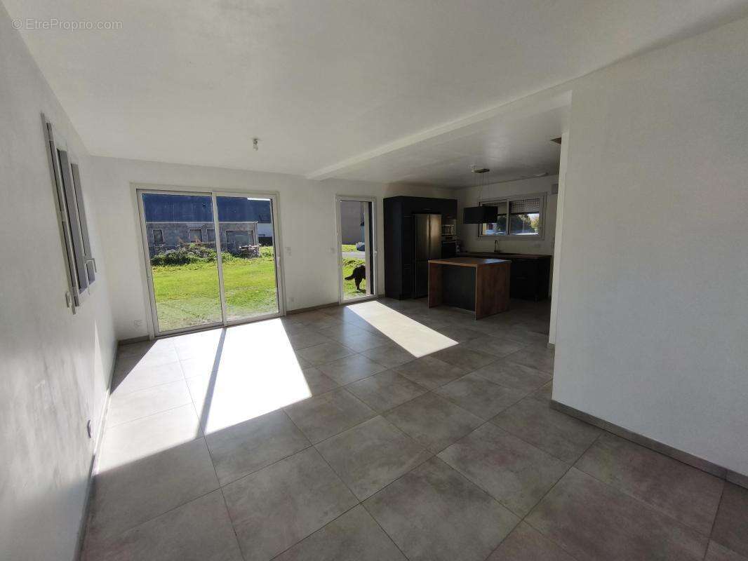 Maison à PLEUGUENEUC