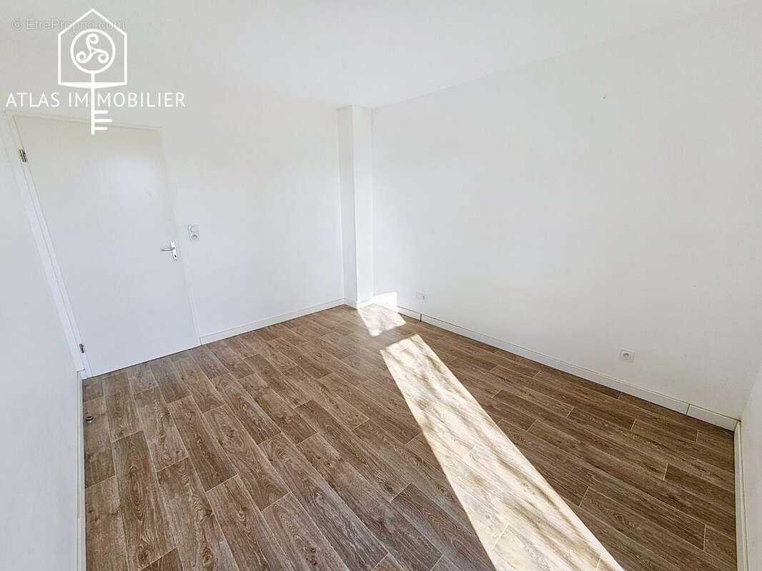 Appartement à VEZIN-LE-COQUET