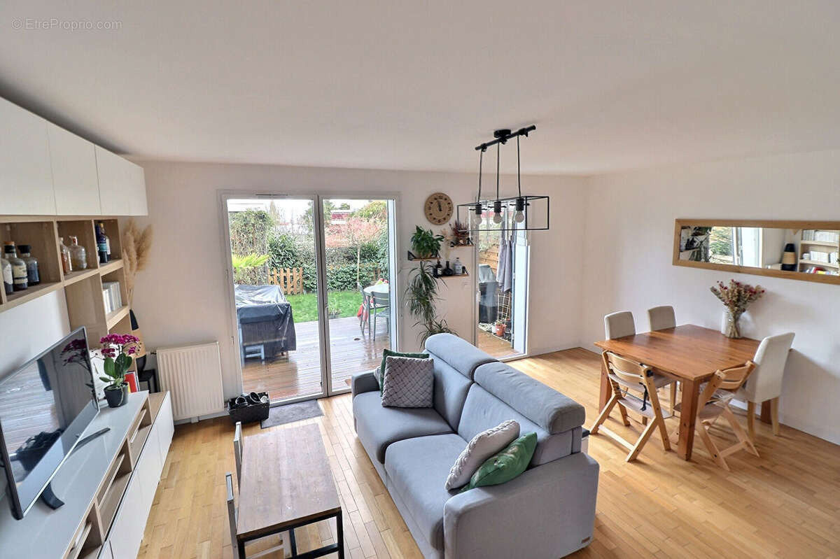 Maison à MAREIL-MARLY