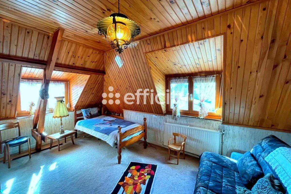 Maison à VIEUX-CONDE