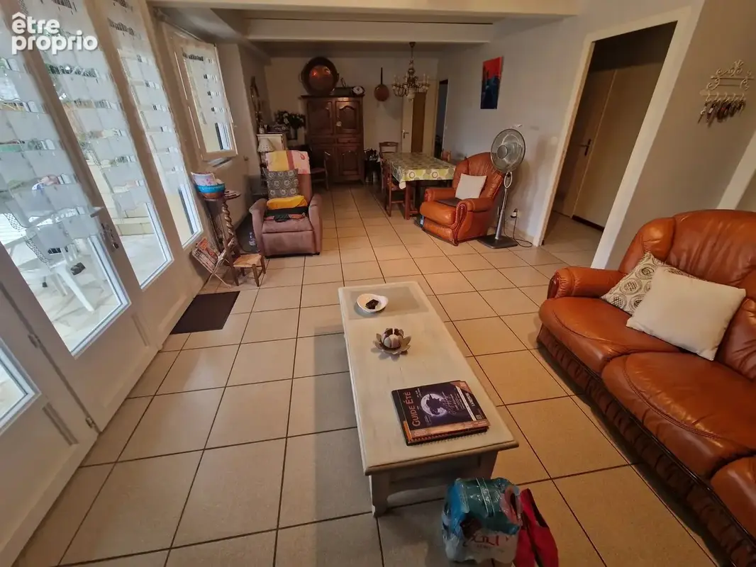 Villa Familiale avec appartement, grand garage et terrain plat - photo 22
