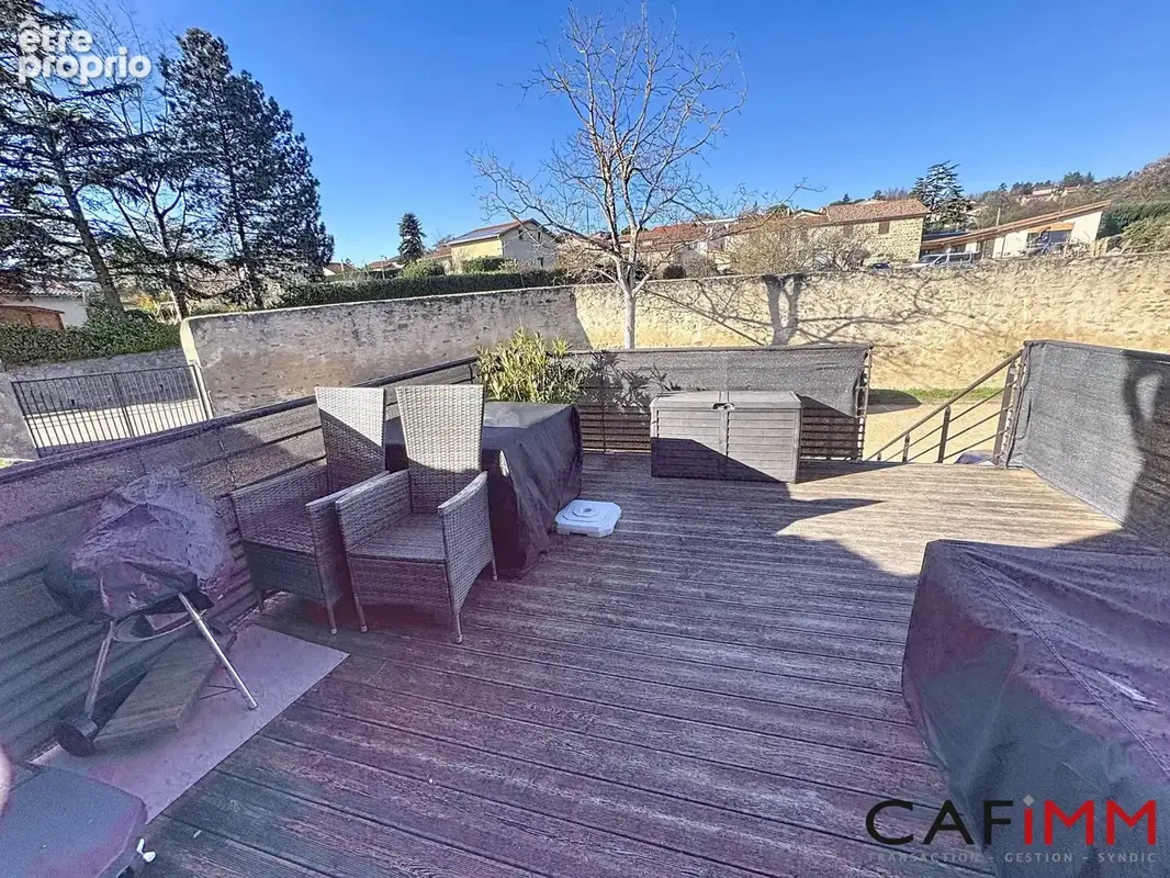 Appartement à SAINT-LAURENT-D'AGNY