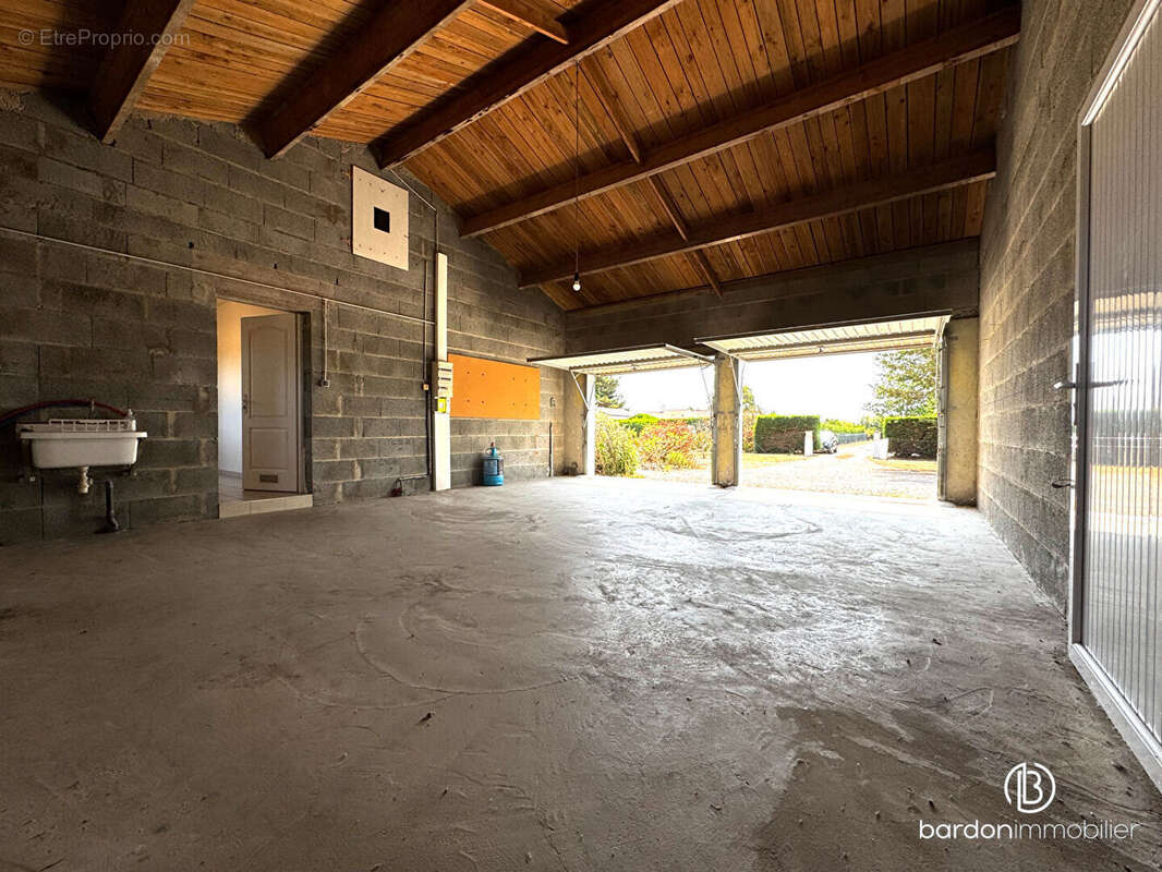 Maison 7 pièces -146m² - Quartier agréable de Sallertaine - photo 13