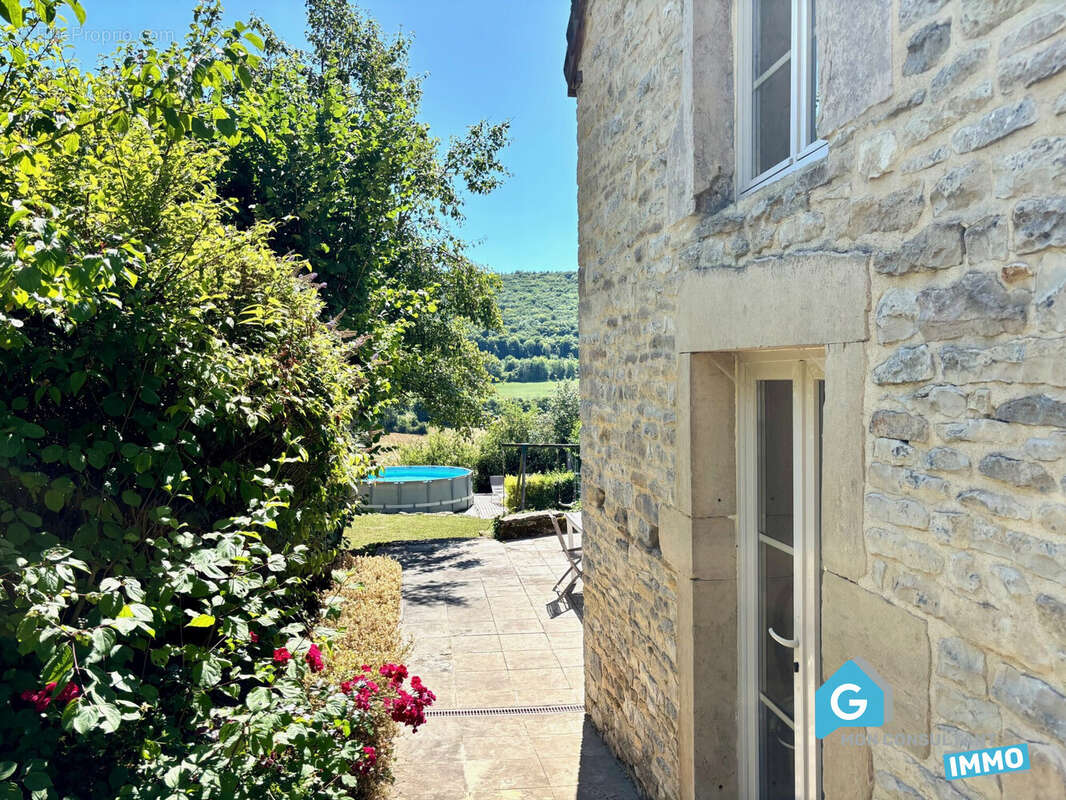 Maison à CURTIL-VERGY