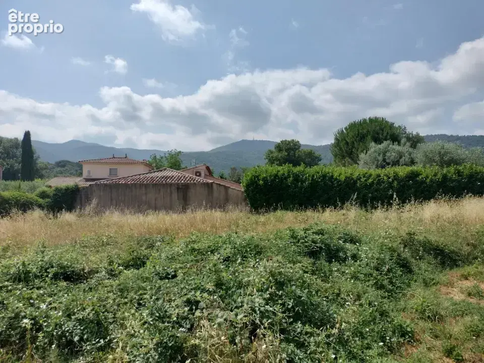 Terrain 816 m² à Gonfaron  - photo 8