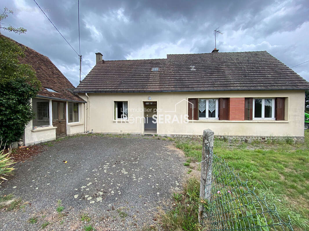 Maison à LA COULONCHE