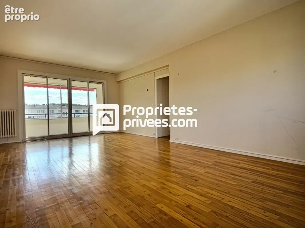 Appartement  T5/6 d'env. 106 m2 en dernier étage  avec 3/4 ch. et cave dans secteur prisé sur PERIGUEUX (24000) - photo 3