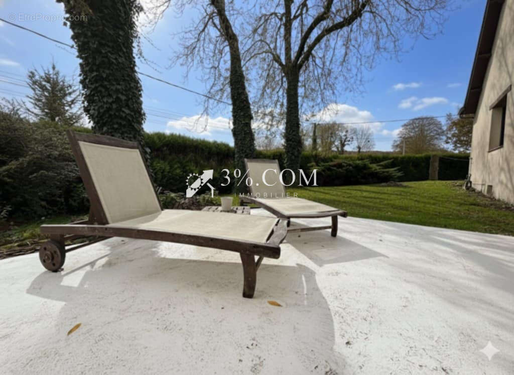 Maison à ESCOEUILLES