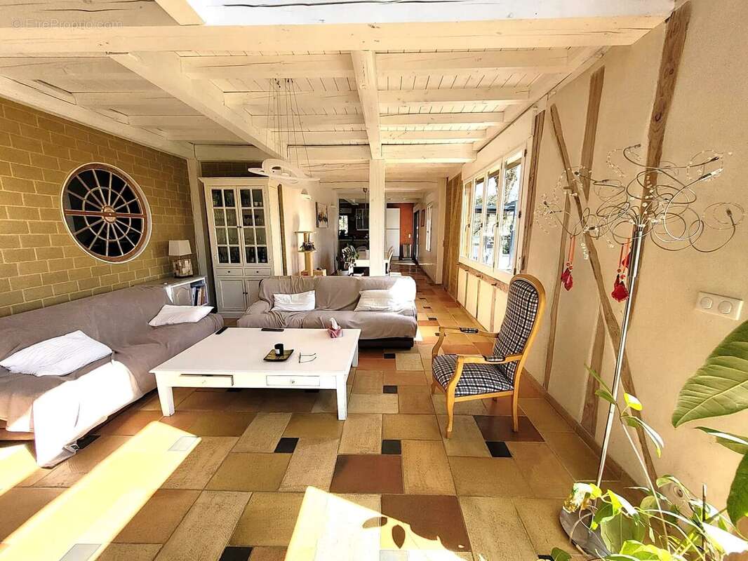 Maison à SAINT-SULPICE