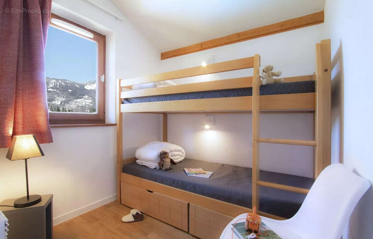 Appartement à MORILLON