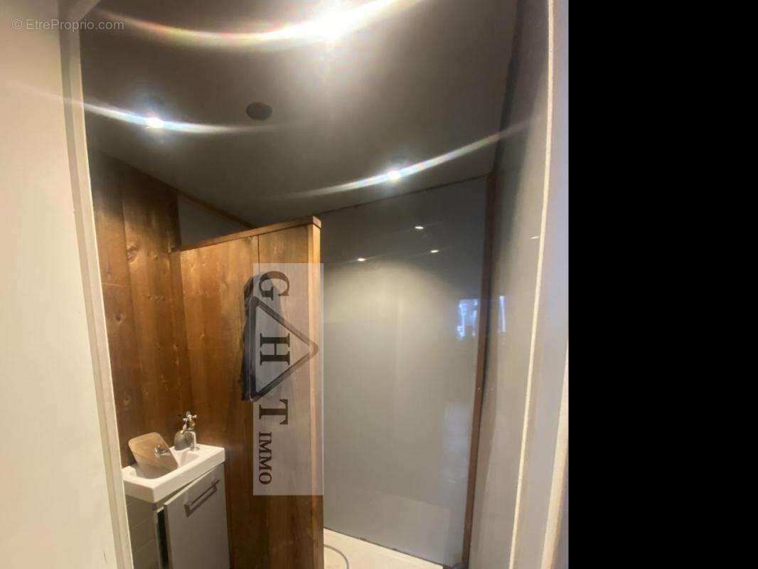 Commerce à FONTENAY-SOUS-BOIS