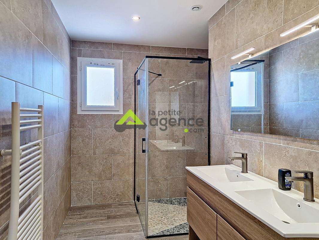 Maison à SAINT-LAURENT