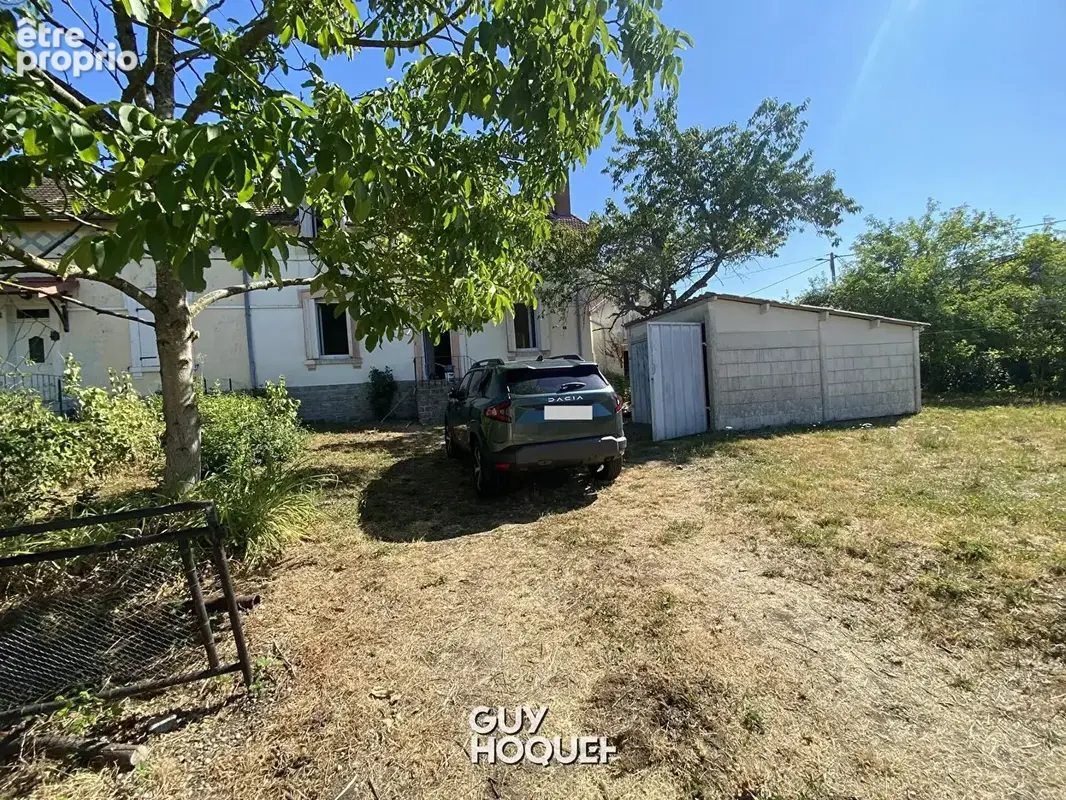 Maison rénovée avec garage et dépendances - Montceau-les-Mines - photo 11
