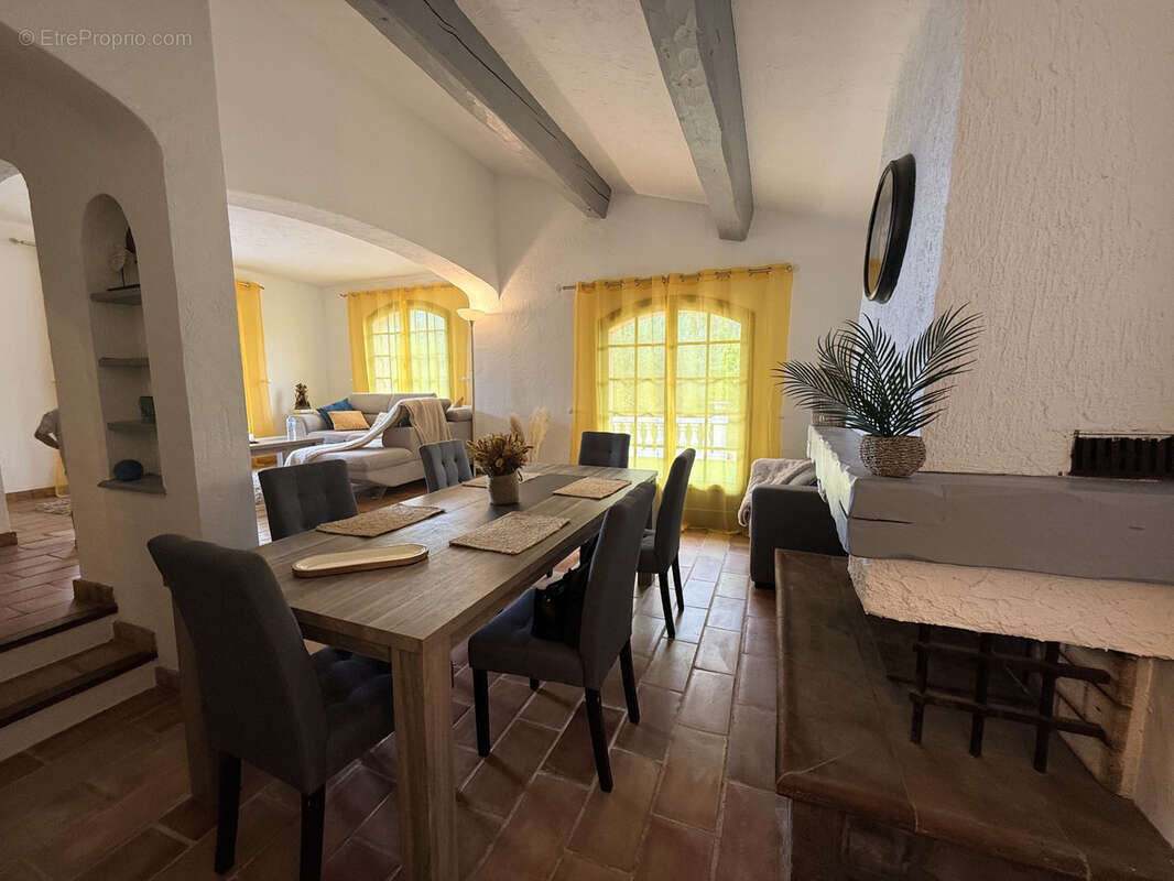 Maison à vendre 4 pièces LES ISSAMBRES (83) - photo 12