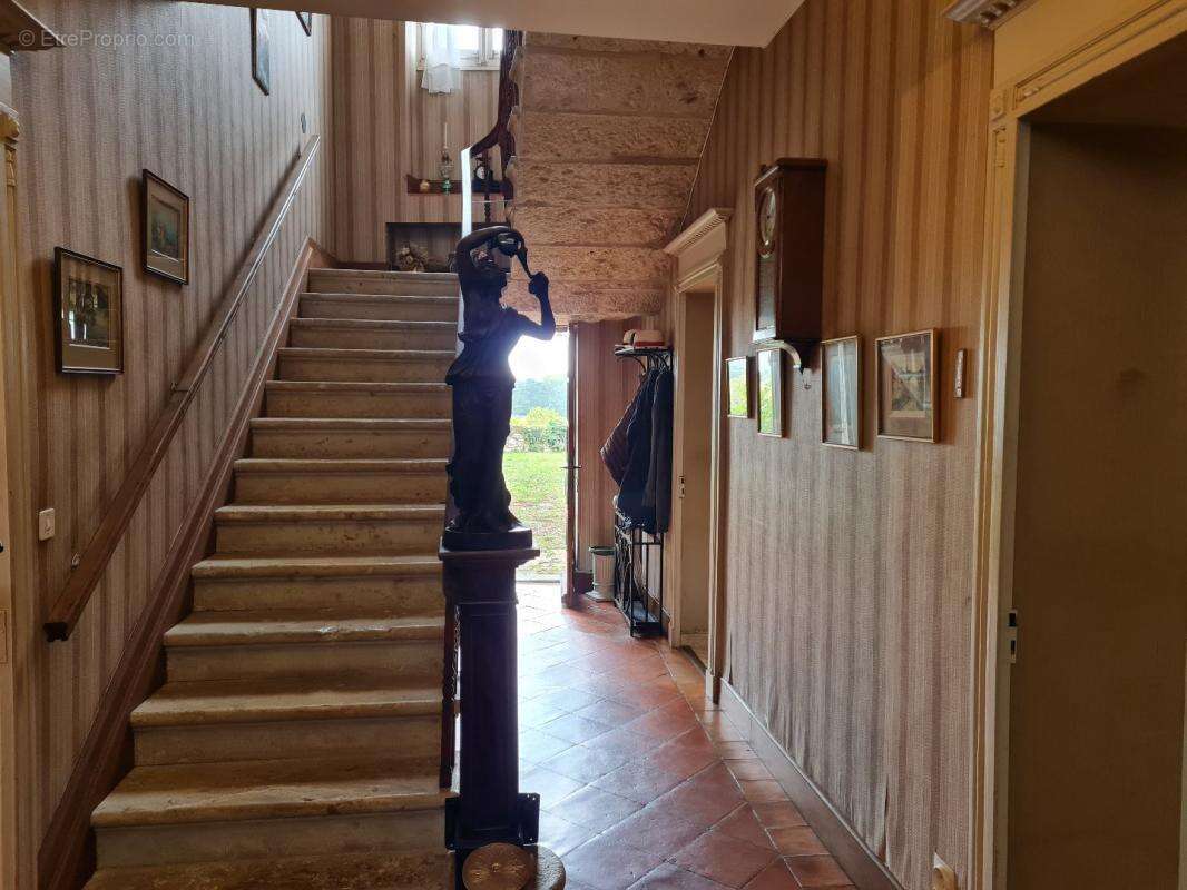 Maison à VALENCE-SUR-BAISE