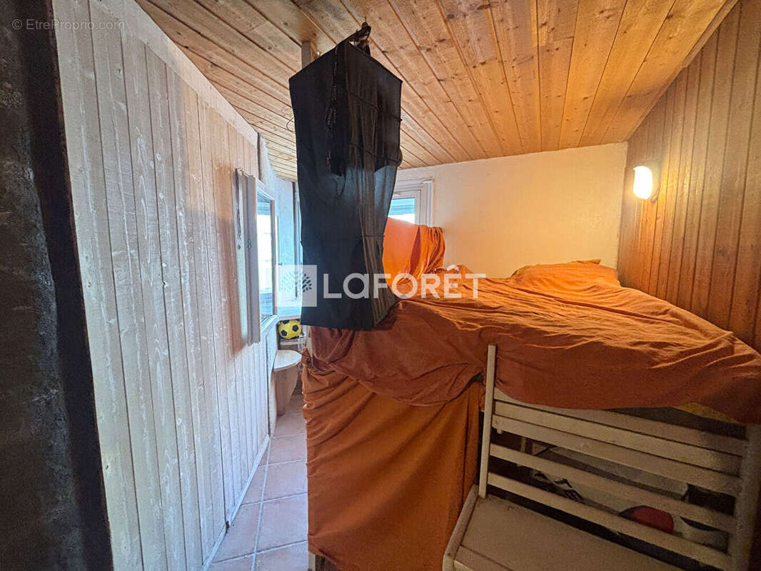 Appartement à MAUGUIO