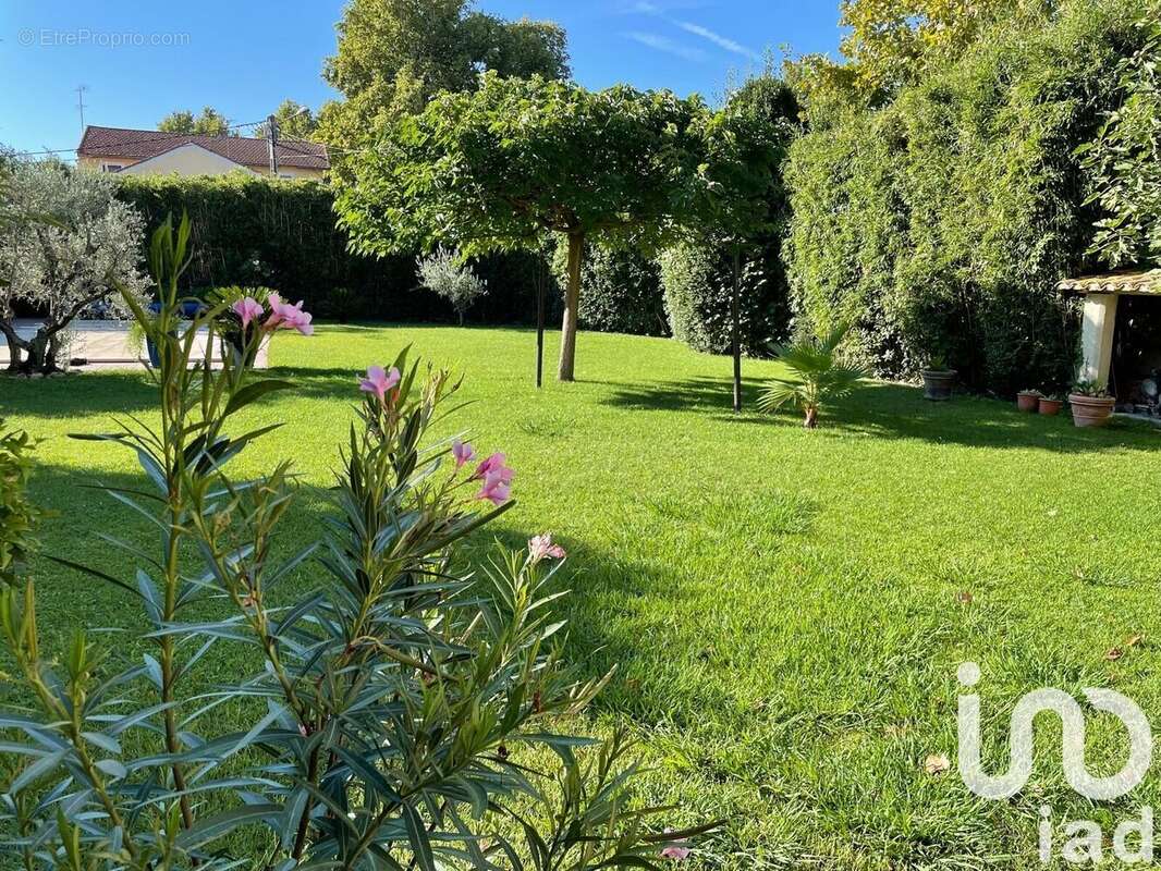 Photo 2 - Maison à PELISSANNE