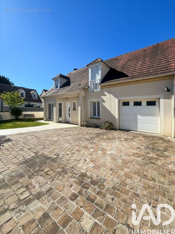 Photo 1 - Maison à EVRY-GREGY-SUR-YERRE