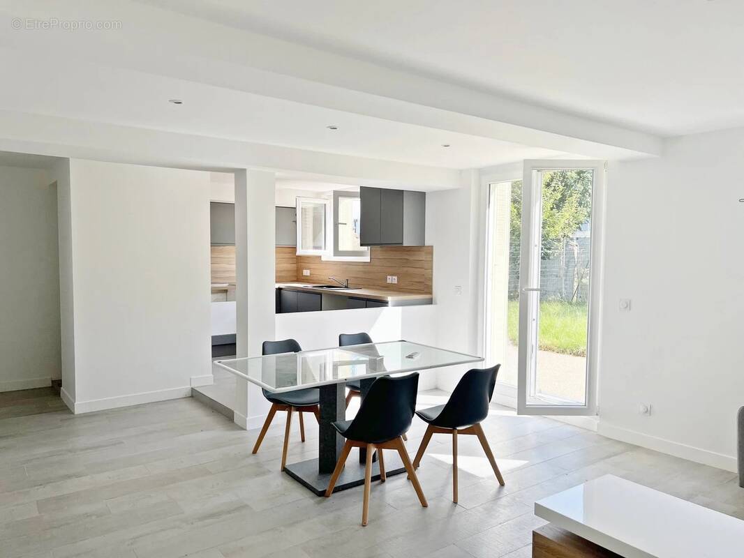 Maison à CHAMPIGNY-SUR-MARNE