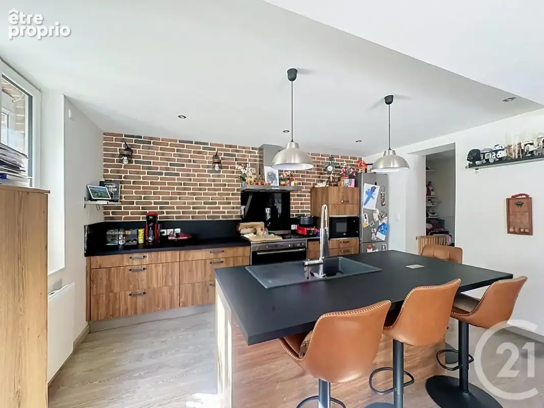 Maison 3 pièces 84 m² à vendre à Yvoy-Le-Marron (41600) - photo 2