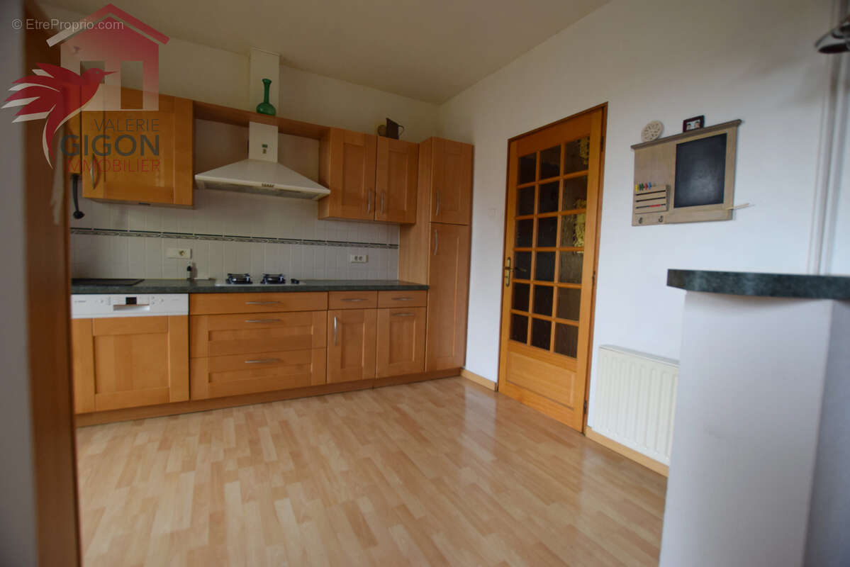 Maison à VIEUX-CHARMONT