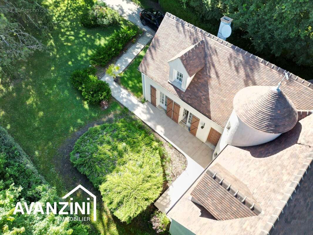 Maison 187 m² à Tigeaux  - photo 4