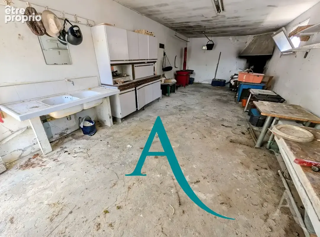 MAISON T4 124 M2 avec T2 , Garage, dépendances,1500m² de terrain. - photo 13