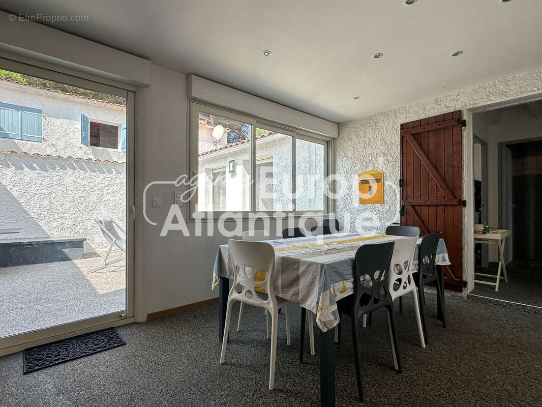 Maison à LES MATHES