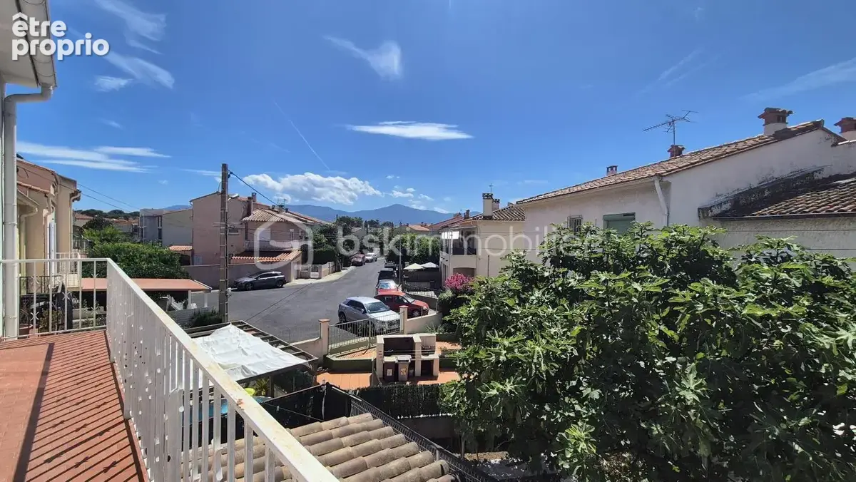 A vendre maison de ville 3 faces de 138m² sur terrain de 250m² a elne - centre ville - cinq chambres - garage exceptionnel - ver - photo 29