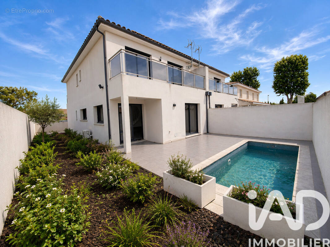 Photo 1 - Maison à MOUSSAN