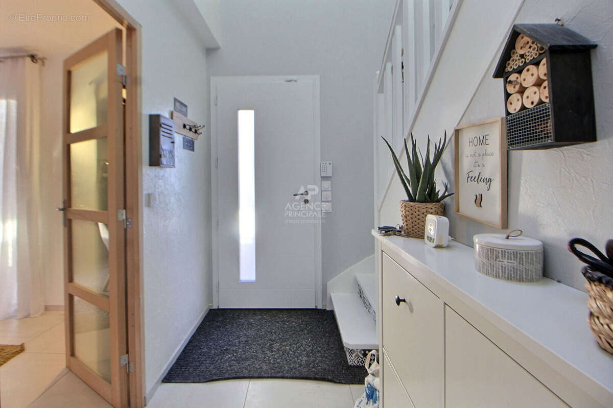 Maison Chapet 131 m2 AU CALME - photo 3