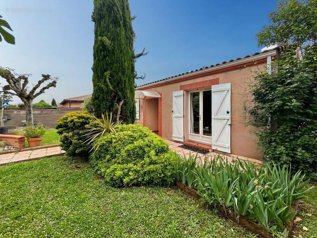 Maison à FROUZINS