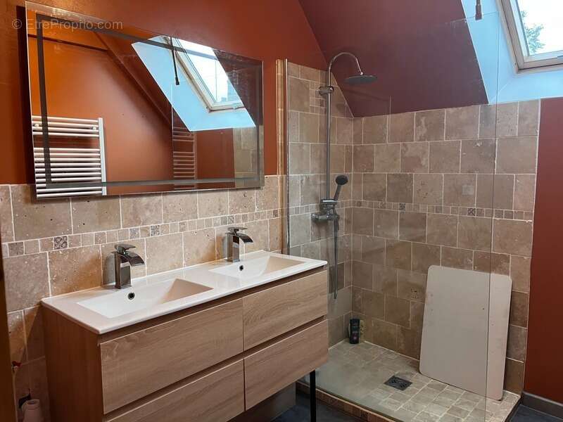 Maison à CRESSONSACQ