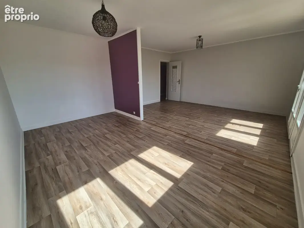 Appartement 3 chambres, garage et cave - photo 2