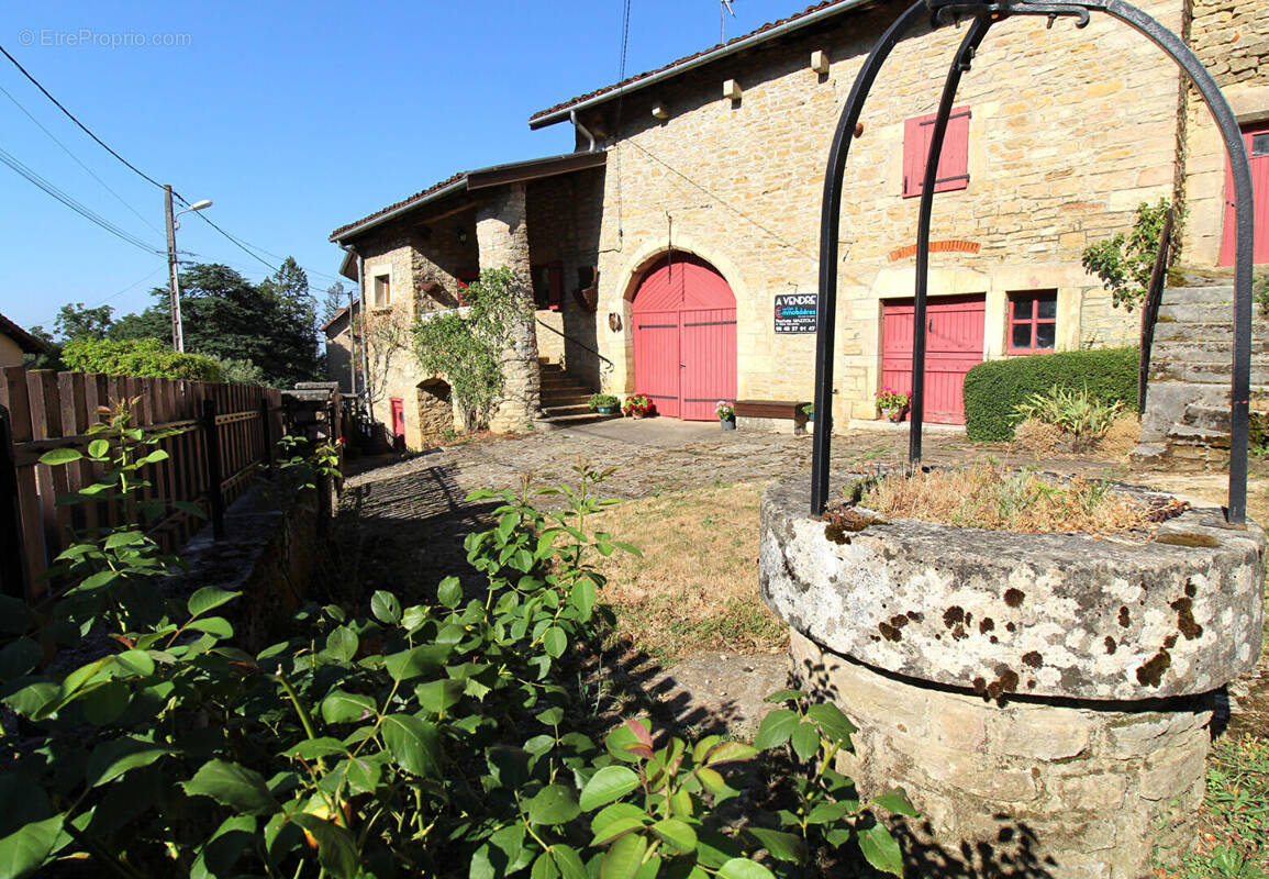 Maison à CHEVREAUX