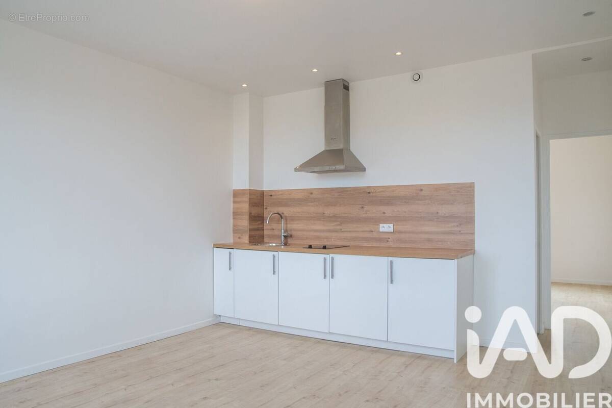 Photo 1 - Appartement à SAINT-GERMAIN-LES-ARPAJON