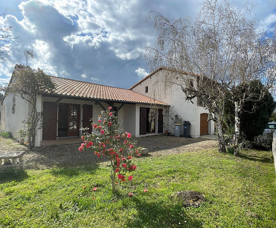 Maison à BUXEROLLES