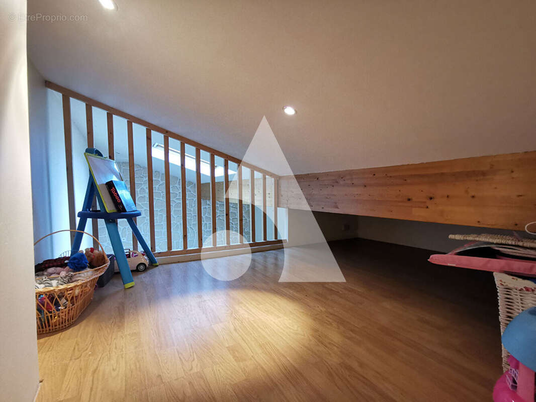 Maison à MONTIGNY-LES-CORMEILLES