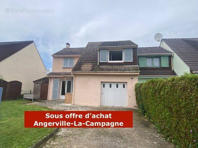 Photo 1 - Maison à ANGERVILLE-LA-CAMPAGNE