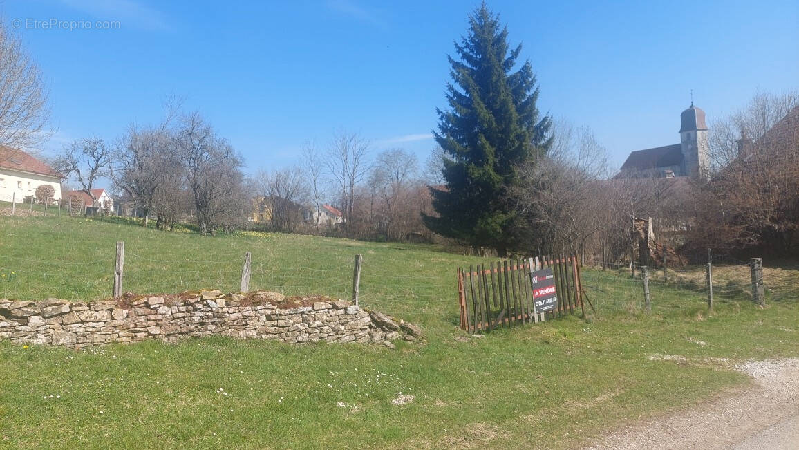 Terrain à MONTANDON