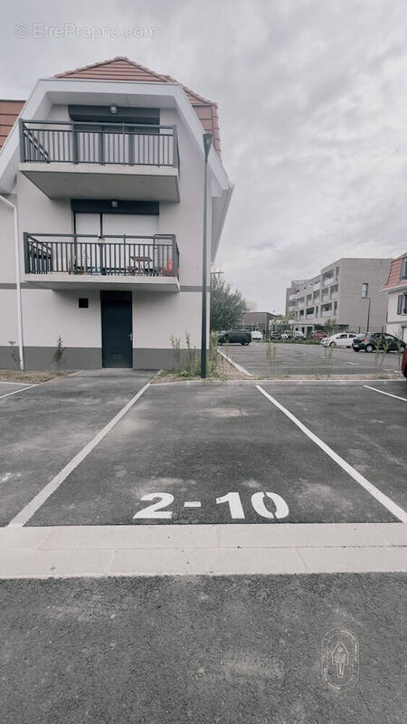 Parking à MARCQ-EN-BAROEUL