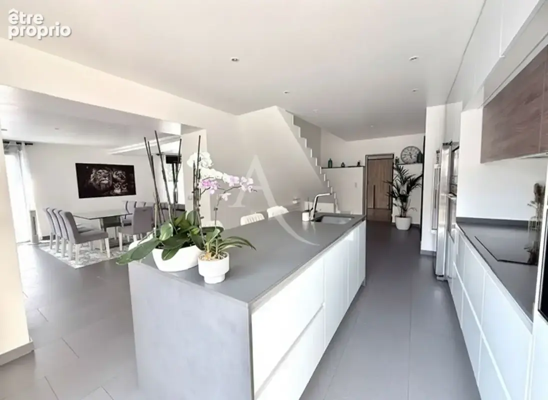 Maison Villeneuve Saint Denis 6 pièces environ 180 m2 - photo 10