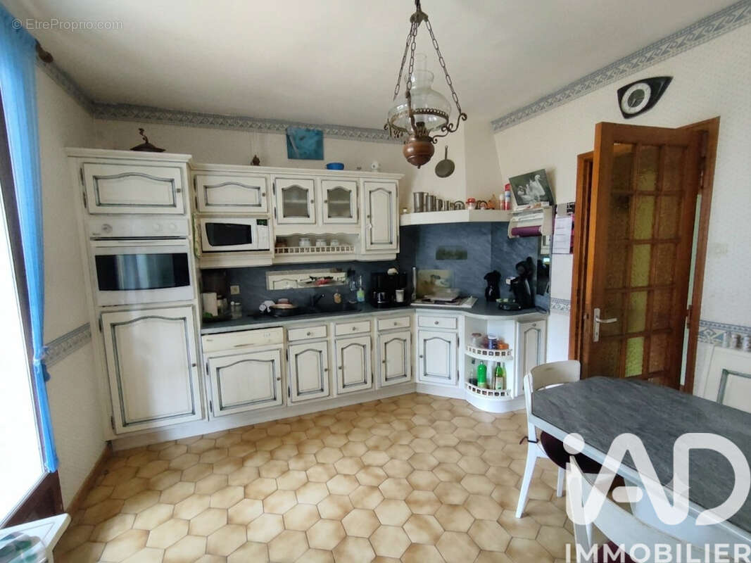 Maison 151 m² à Thorigne-Sur-Due  - photo 5