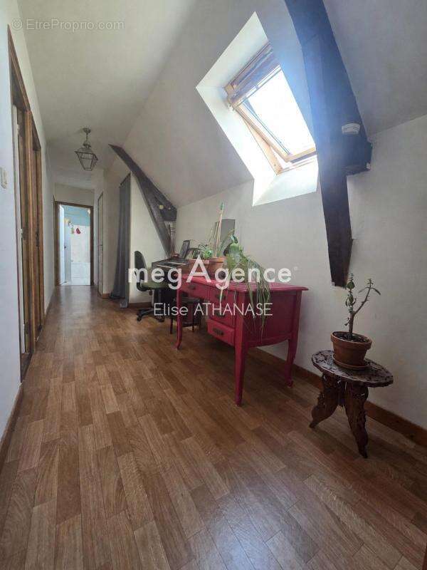 Charmante longère T4 La Selle en Cogles - photo 6