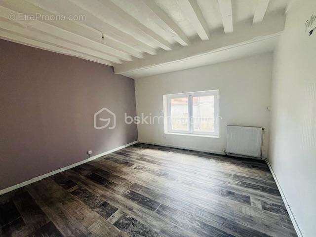 Maison à USSY-SUR-MARNE