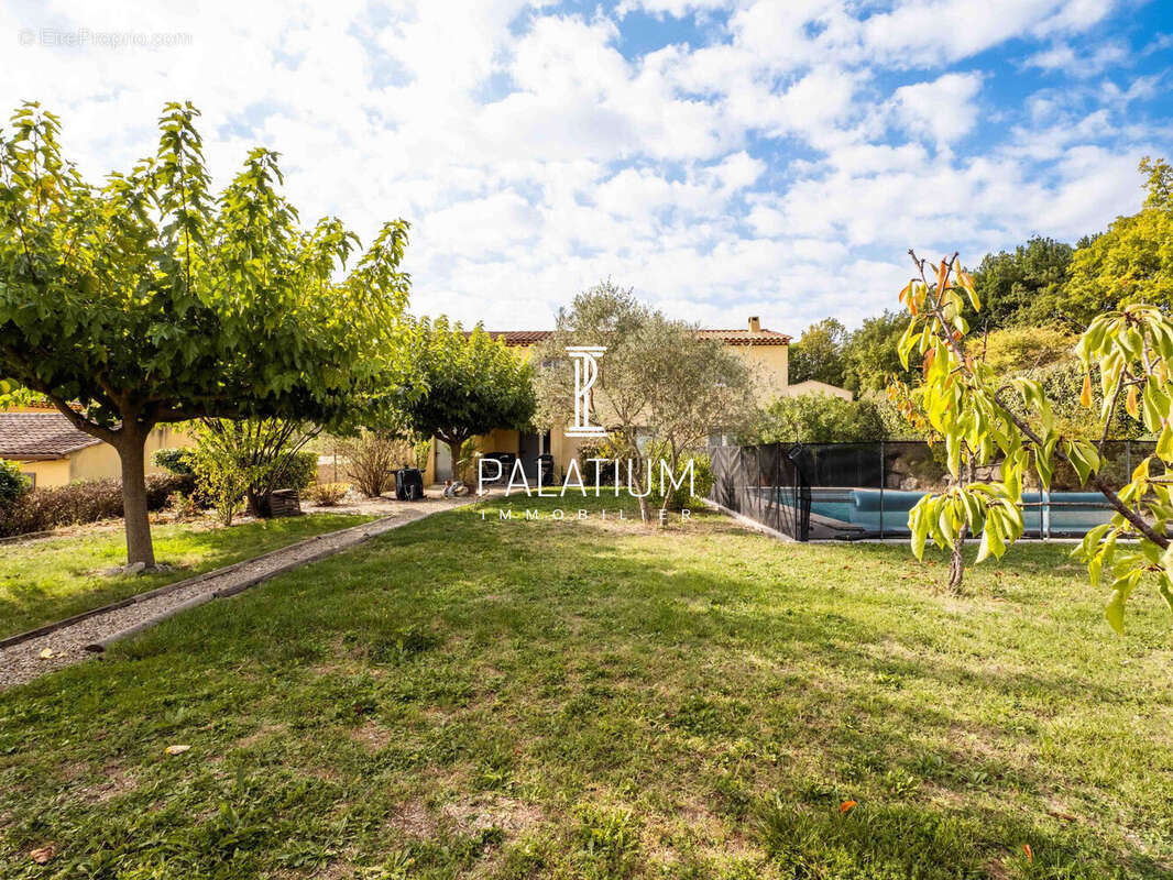 Maison à PIERREVERT