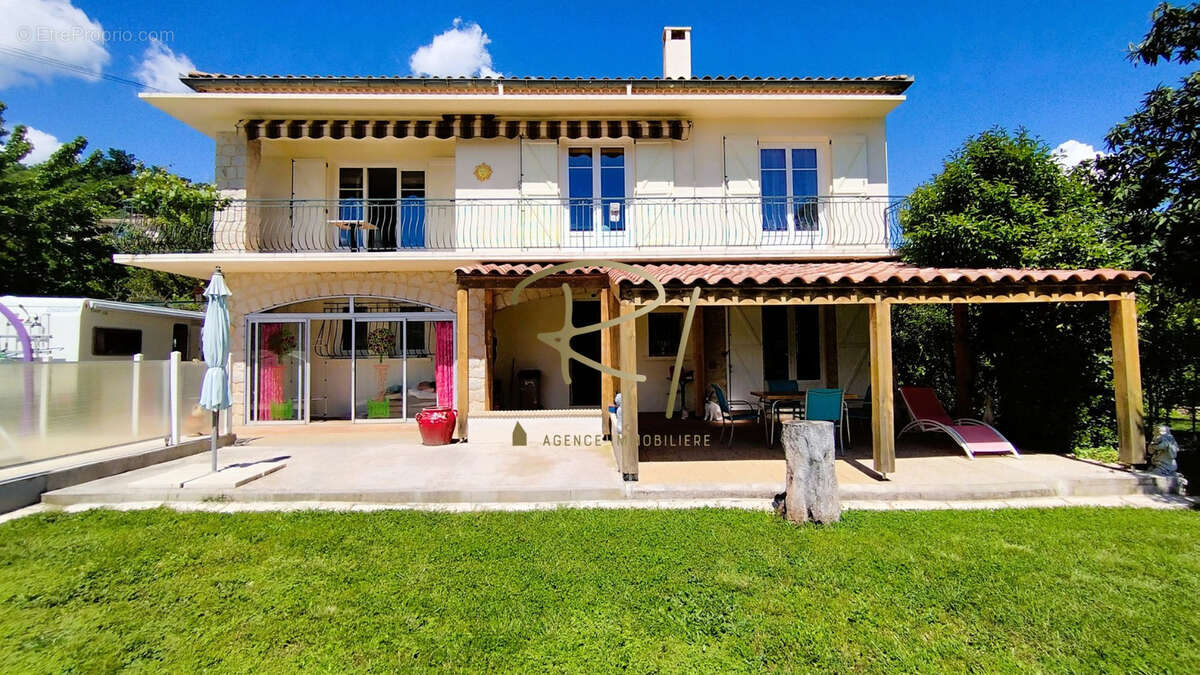 Maison à SAINT-AMBROIX