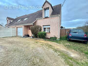 Maison à SAINT-LUBIN-DES-JONCHERETS