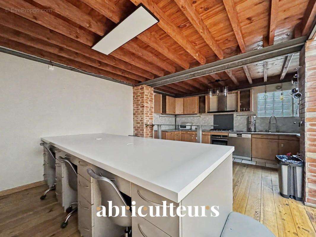 Loft 114 m² – Rare et dans un quartier recherché en vente à Argenteuil (95100) - photo 8