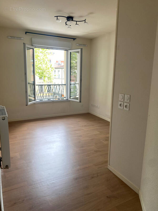 Appartement à LYON-9E